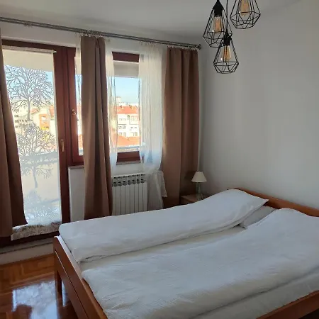 Dobrinja 公寓